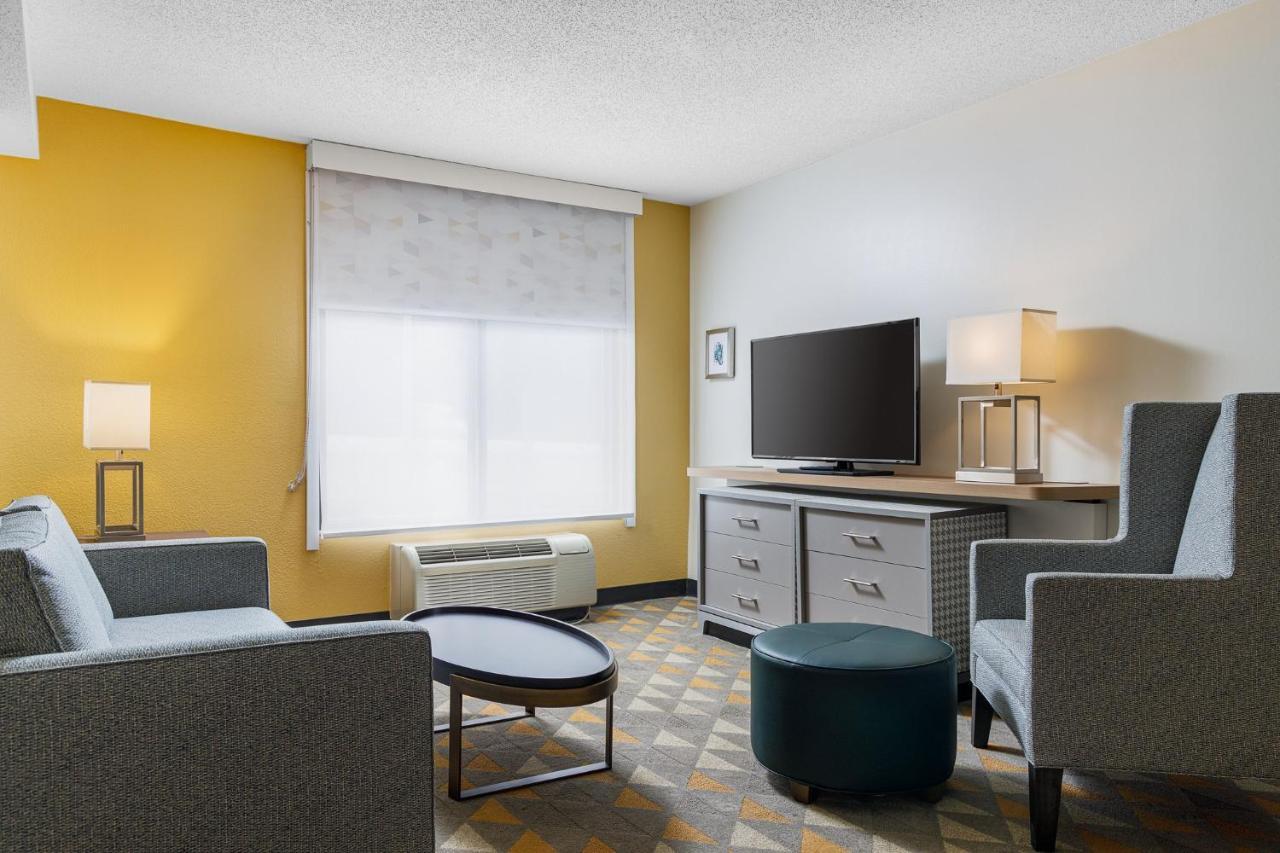 By Ihg Hotel Cleveland