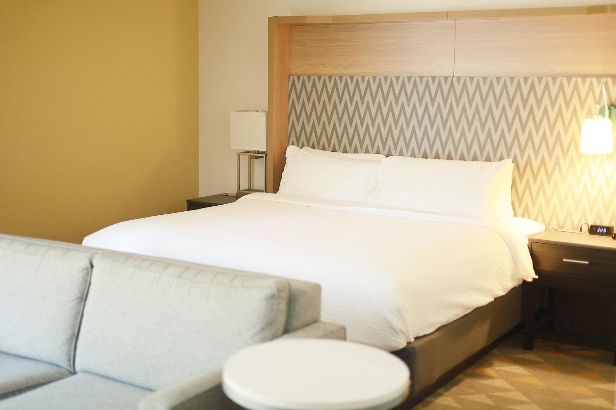 By Ihg Hotel Cleveland